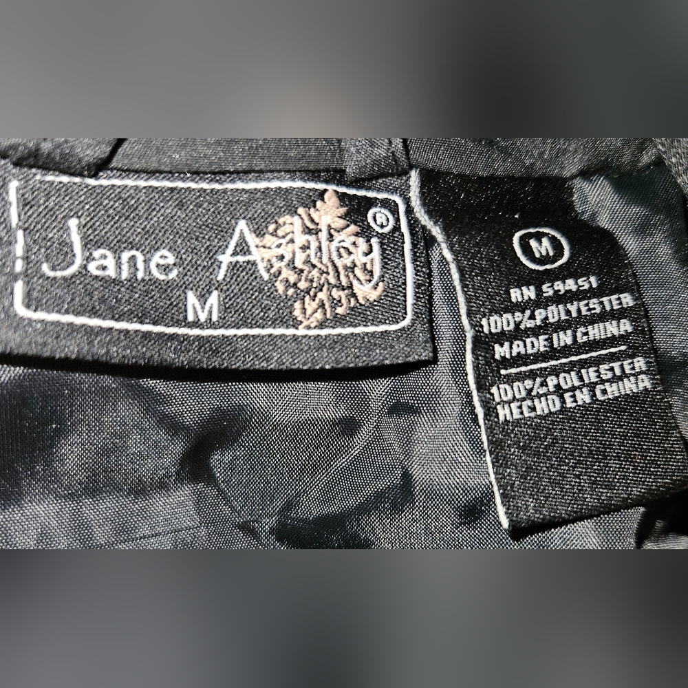 Vest - Picture 5 of 5